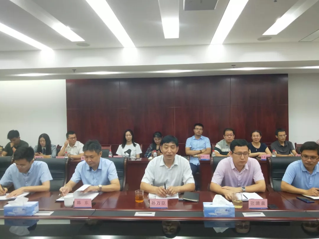 公司第五屆化驗工技術比武頒獎儀式舉行  袁菊興講話并為第一名和優秀組織單位頒獎